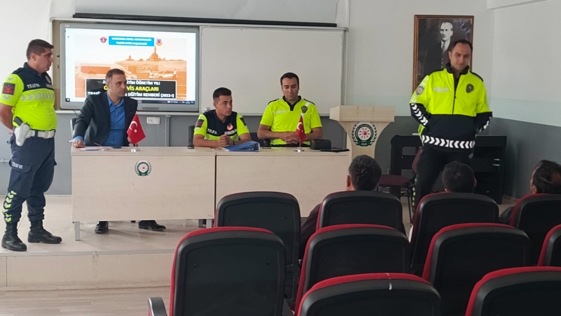 2025 - 2026 Yılı Öğrenci Taşımacılığı Yapacak Şoförlerle Toplantı